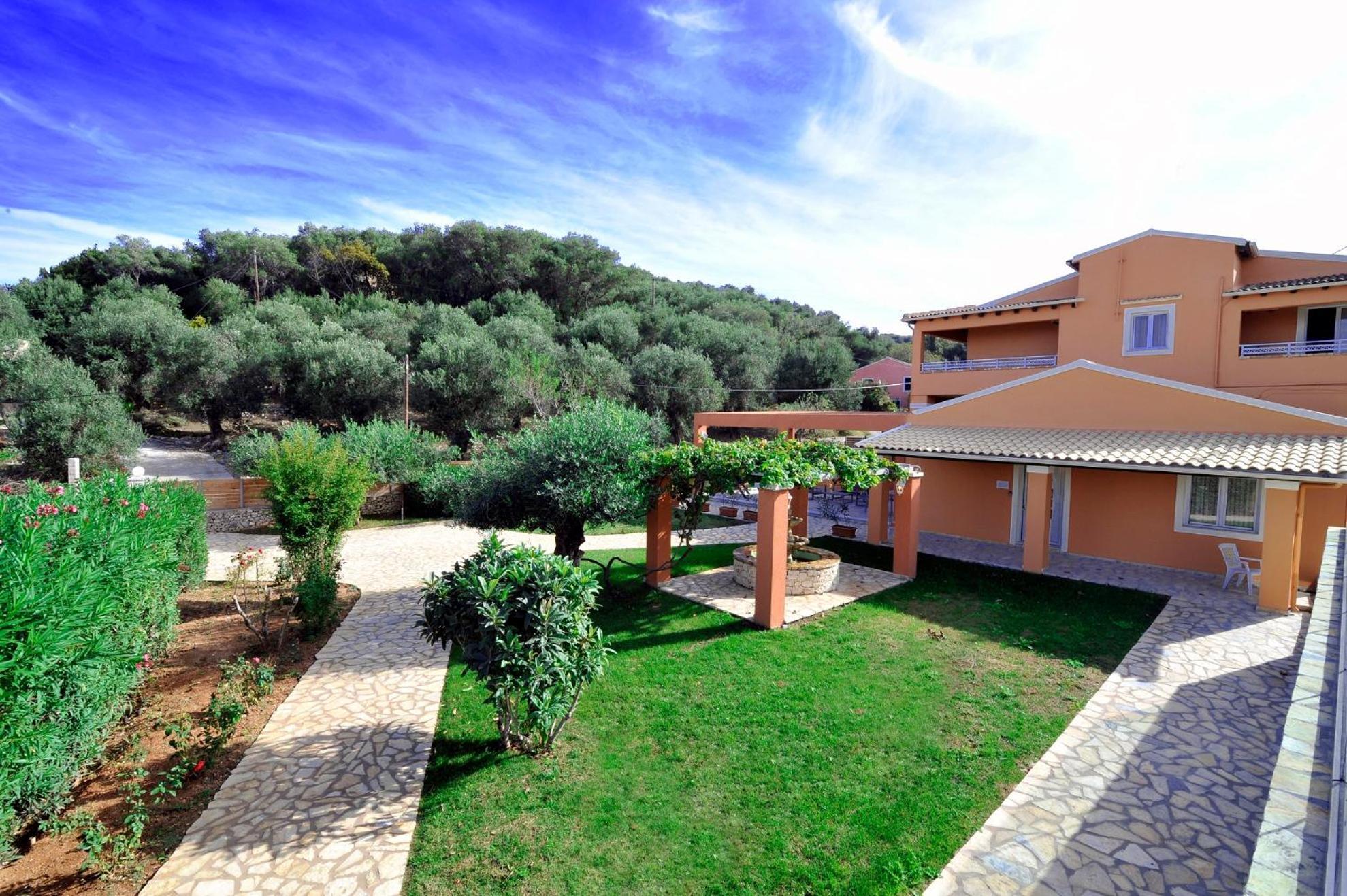 Pyramid City Apartments Agios Spyridon  Exterior foto